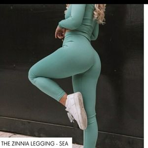 Tala Sea color leggings